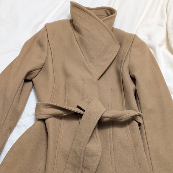 Aritzia Jackets & Blazers - Aritzia Tan Belted Coat